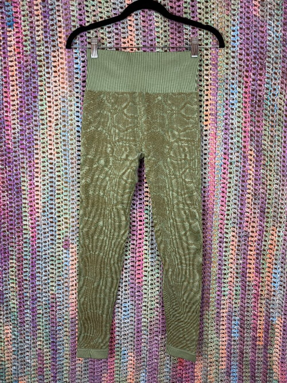 Halara High-Waist Green Snake Print Leggings NWT (Size S 7-8)